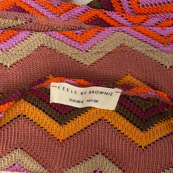 Crochet Tie Halter Top - Picture 3 of 4